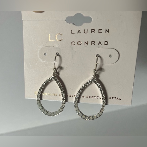 New LC Lauren Conrad Silver Tone Pear Drop Earrings - Picture 7 of 8